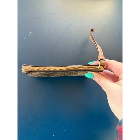 Coach Logo Signature Canvas Corner Zip Leather Stripe Khaki Wristlet Old Money - Picture 7 of 8